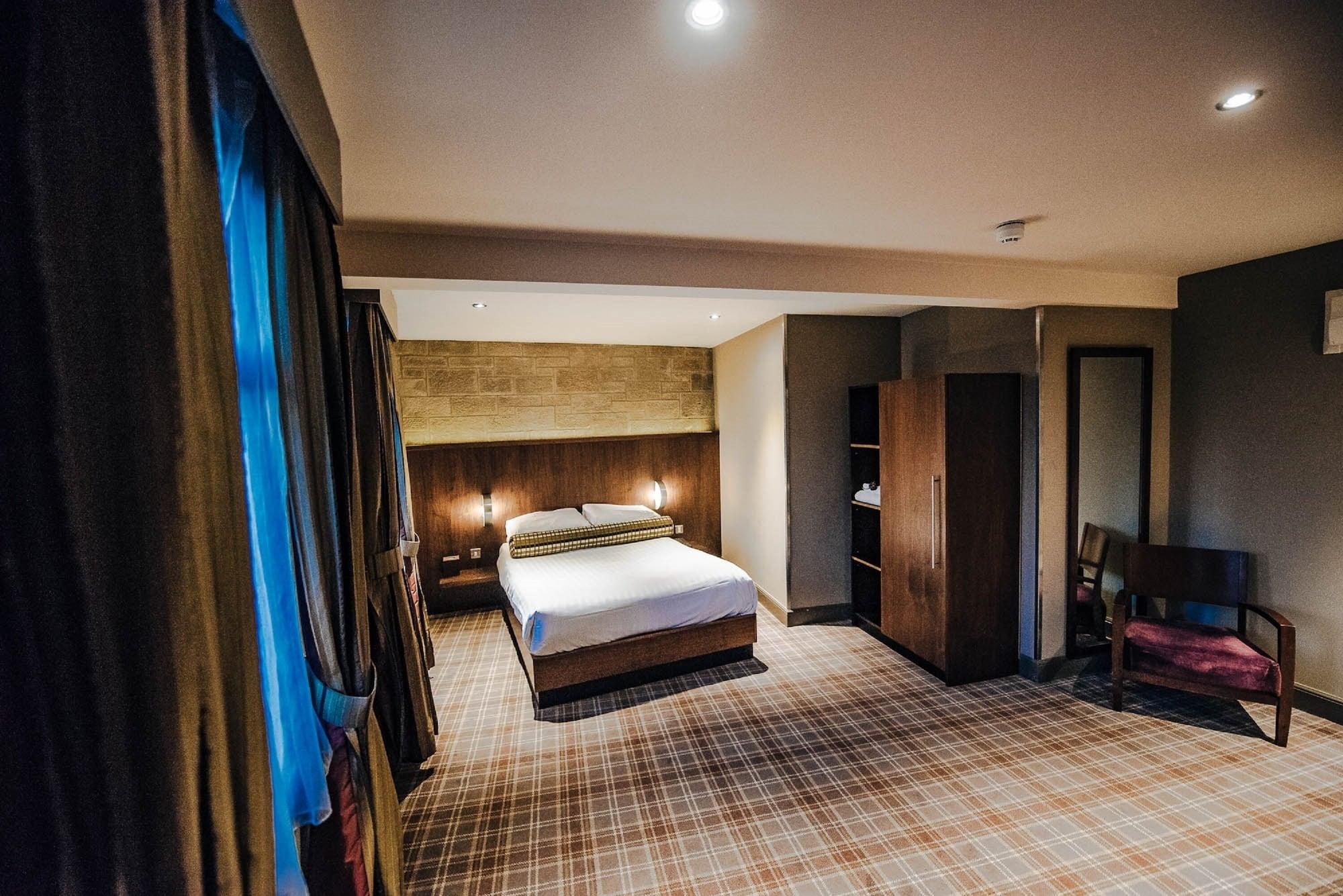 Lynnhurst Hotel Johnstone Extérieur photo
