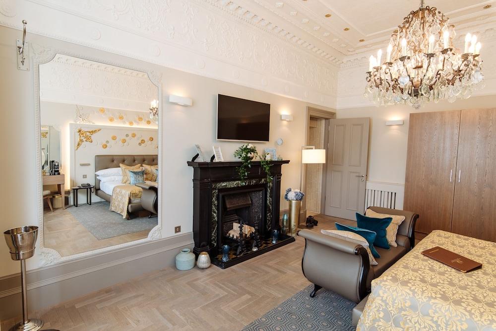 Lynnhurst Hotel Johnstone Extérieur photo