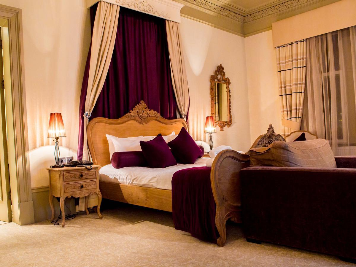 Lynnhurst Hotel Johnstone Extérieur photo