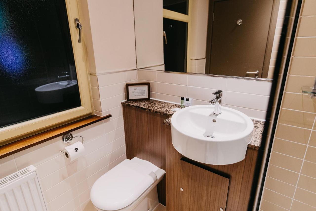 Lynnhurst Hotel Johnstone Extérieur photo